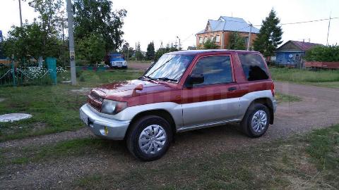 Фото Mitsubishi Pajero Pinin