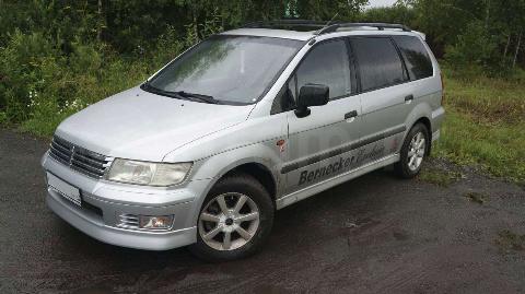 Фото Mitsubishi Space Wagon