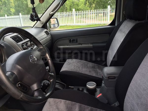 Фото Nissan Frontier King Cab пикап 2-дв. 2 поколение 
