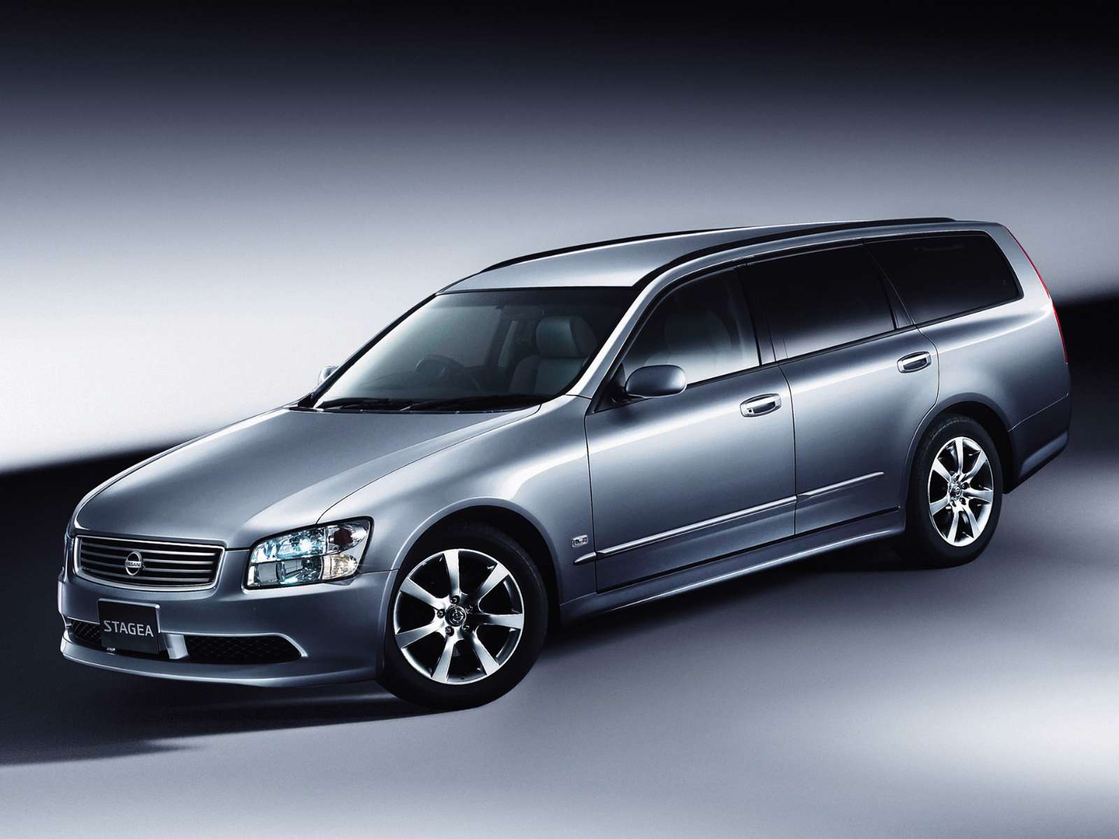Фото Nissan Stagea