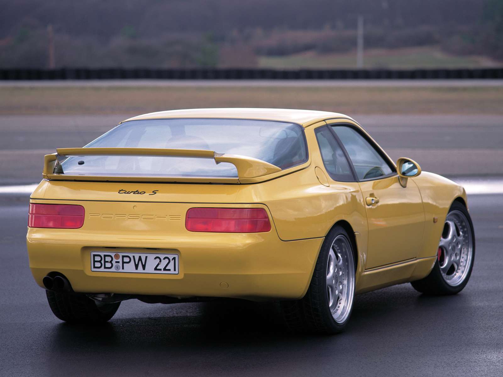 Фото Porsche 968