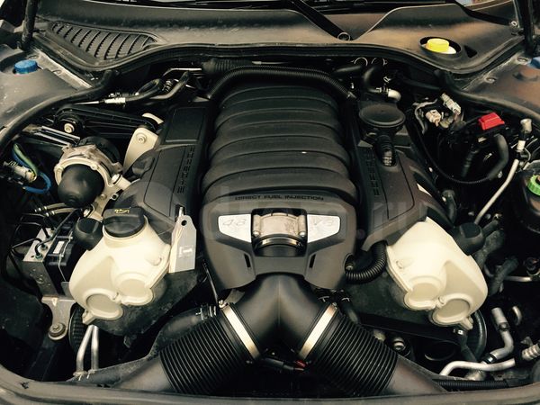 Фото Porsche Panamera фастбэк E2B 