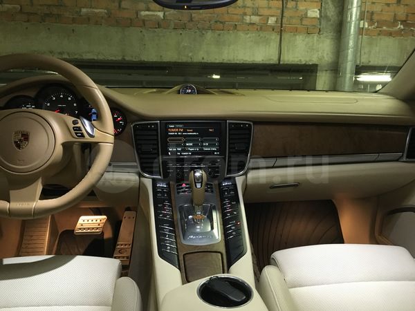 Фото Porsche Panamera фастбэк E2B 