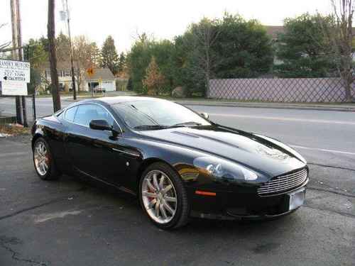 Фото Aston martin 
