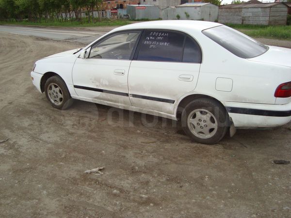Фото Toyota Corona EXiV седан 10 поколение 