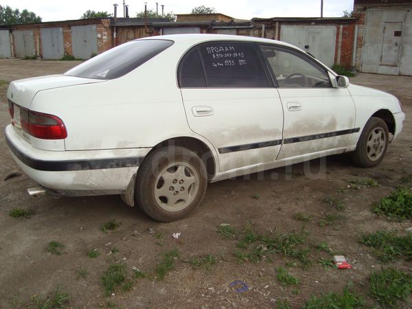 Фото Toyota Corona EXiV седан 10 поколение 