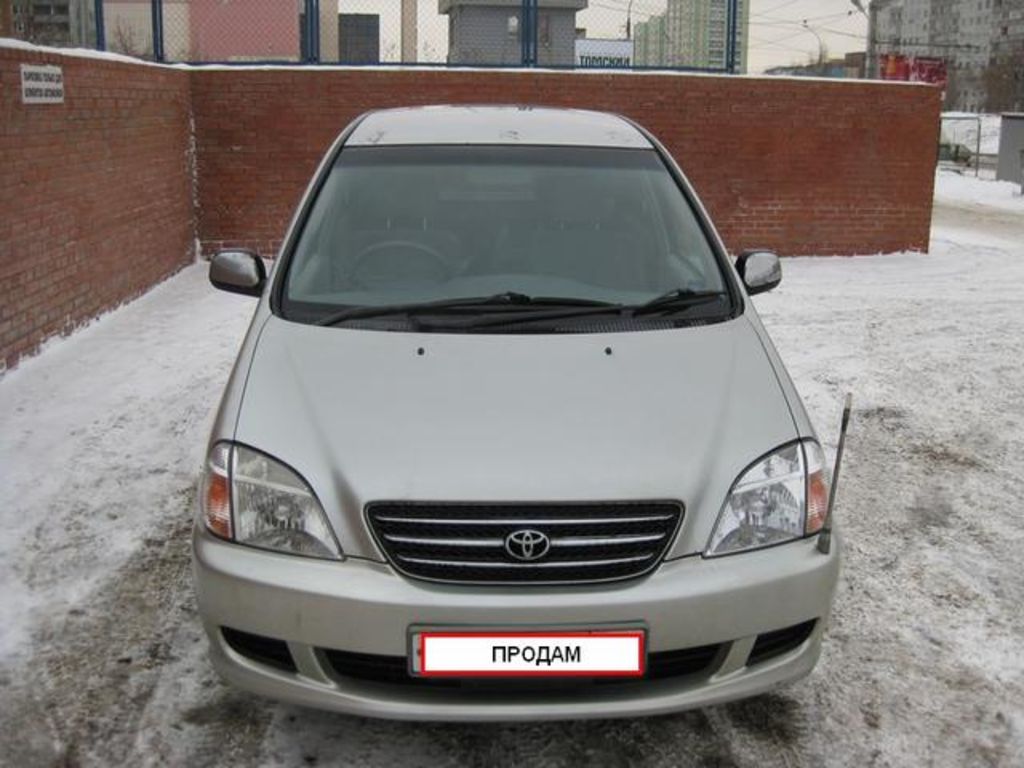 Фото Toyota Nadia