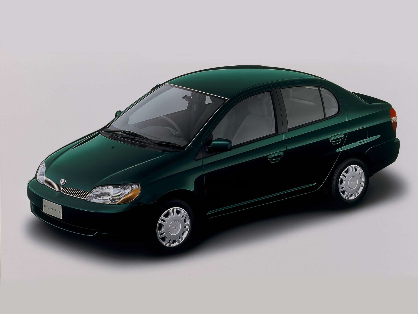 Фото Toyota Platz