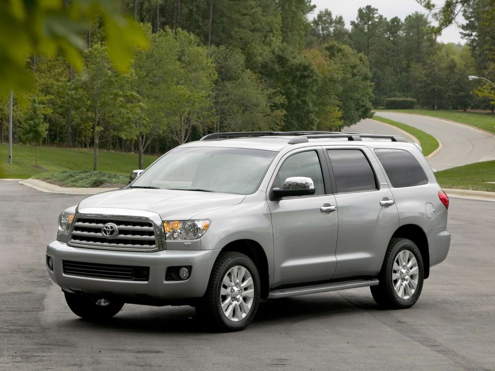 Фото Toyota Sequoia