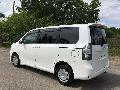 Фото Toyota Voxy минивэн 2 поколение 