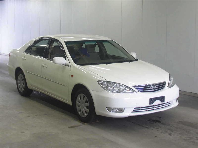 Фото Daihatsu Altis