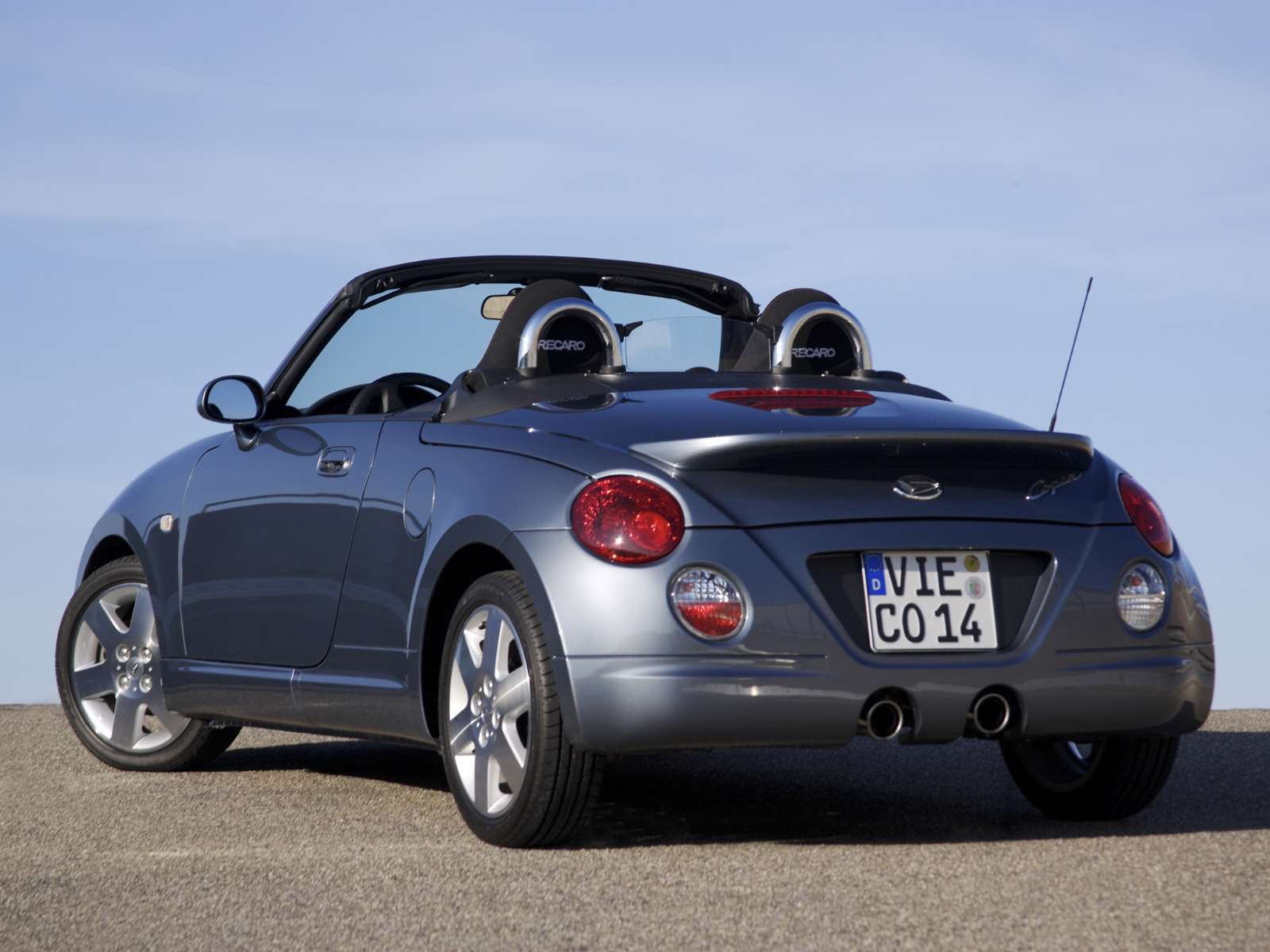 Фото Daihatsu Copen