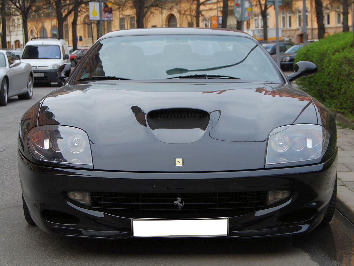 Фото Ferrari 550