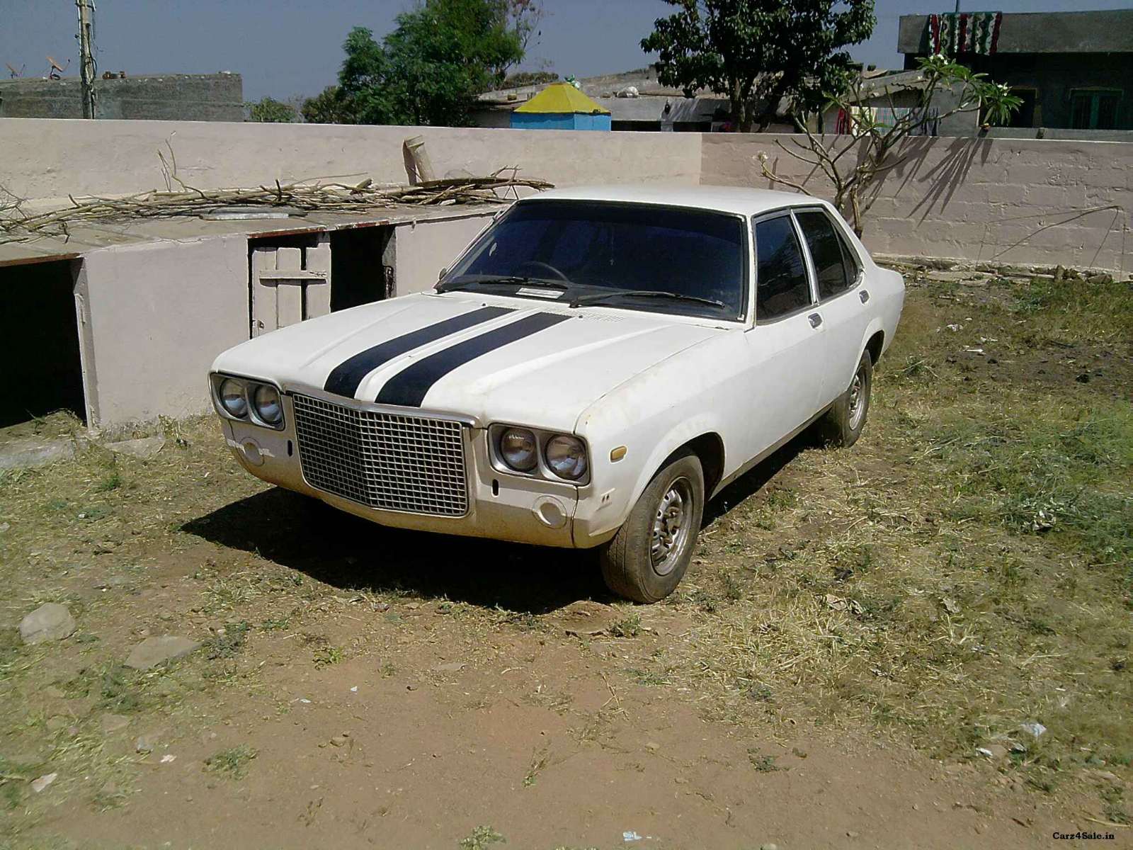 Фото Hindustan Contessa