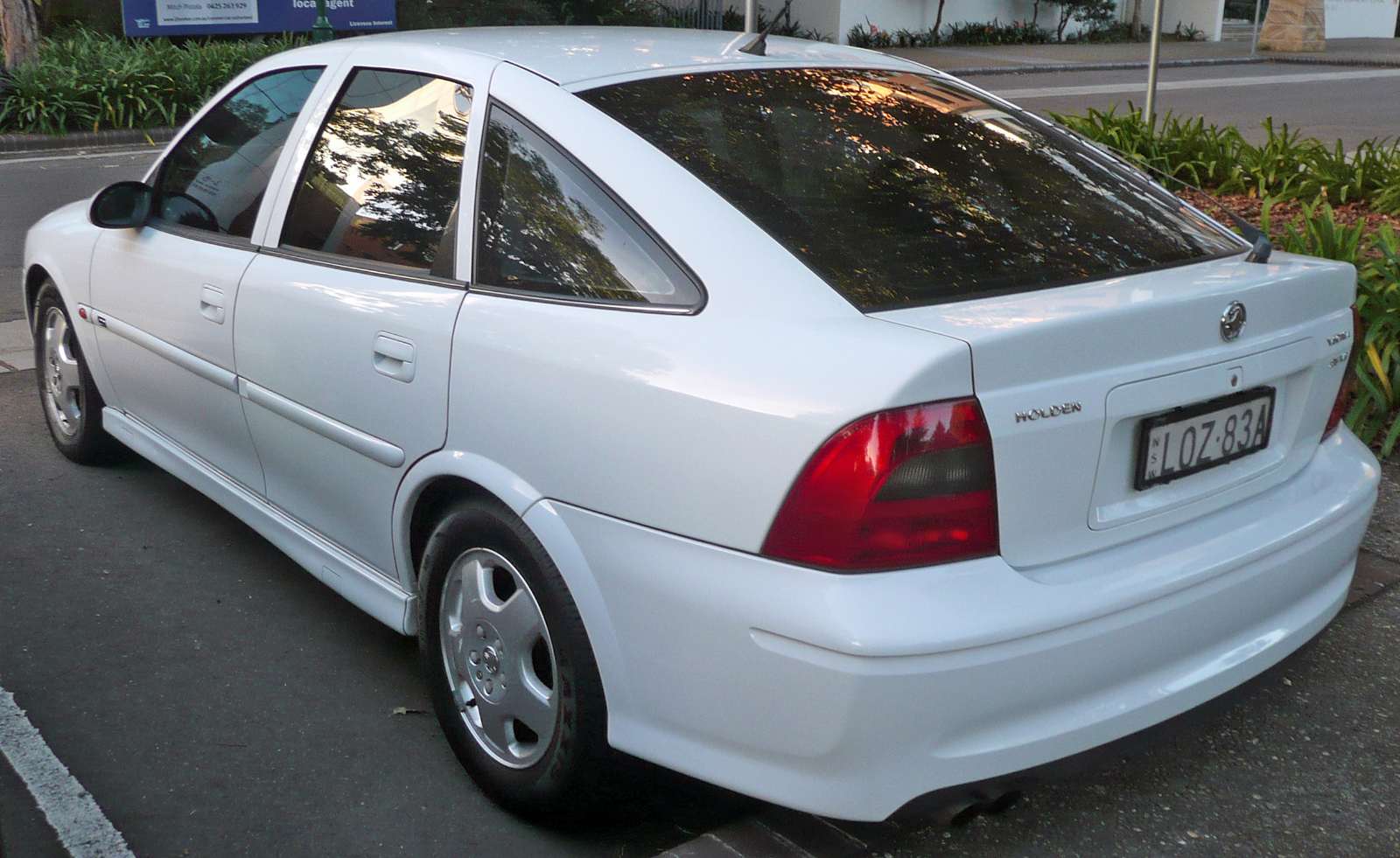 Фото Holden Vectra