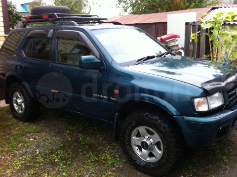 Фото Isuzu Wizard