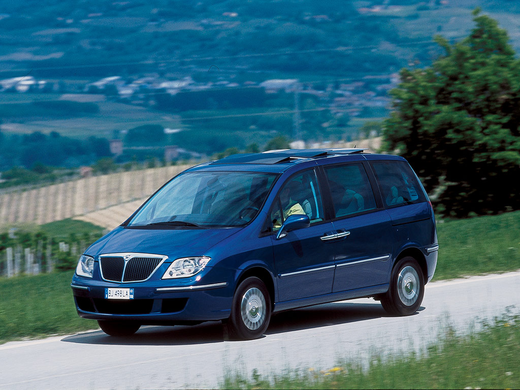 Фото Lancia Phedra