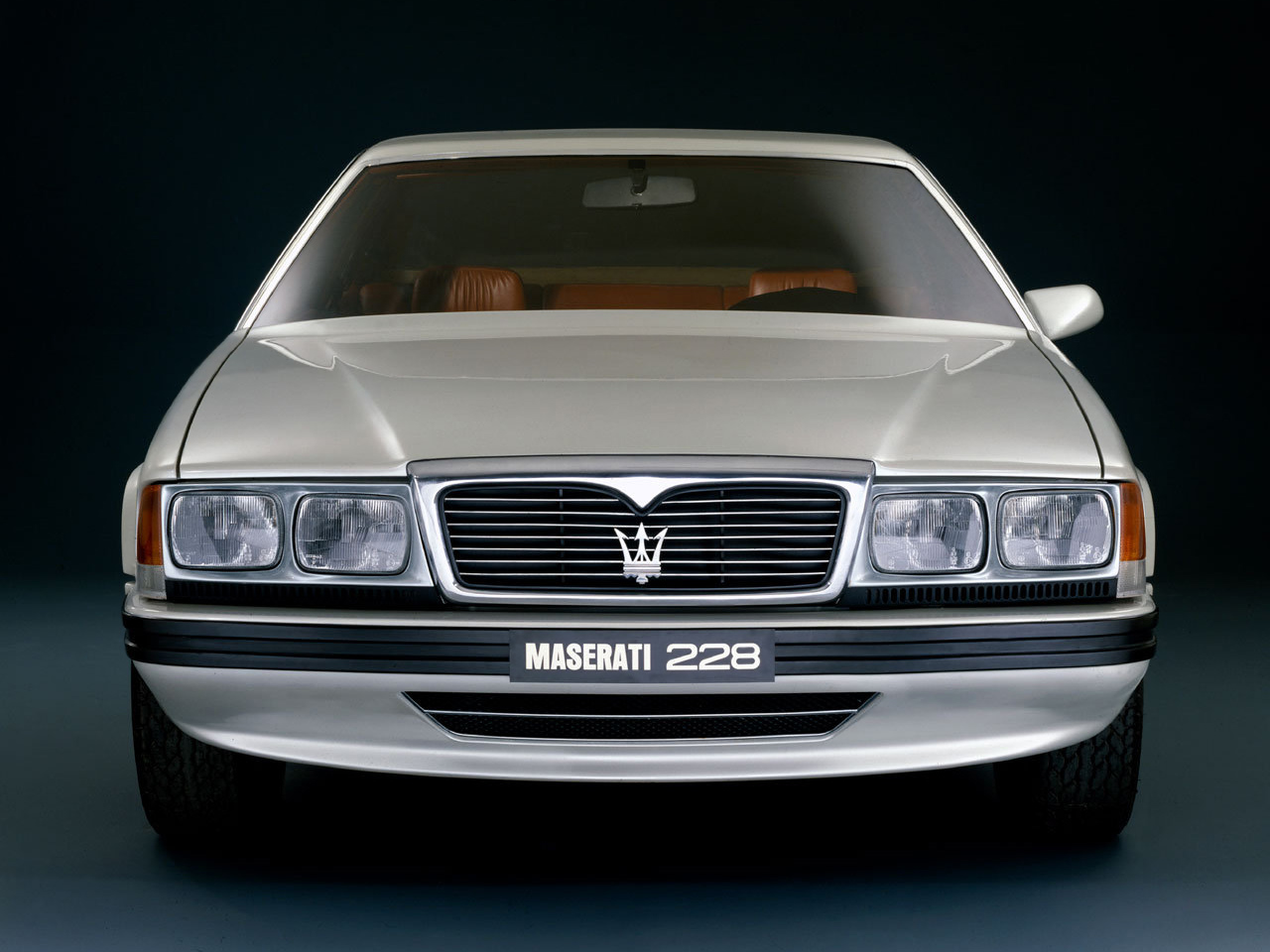 Фото Maserati 228
