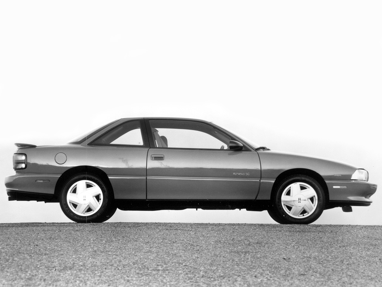 Фото Oldsmobile Achieva