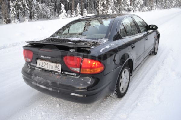Фото Oldsmobile Alero седан 1 поколение 