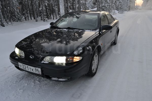 Фото Oldsmobile Alero седан 1 поколение 