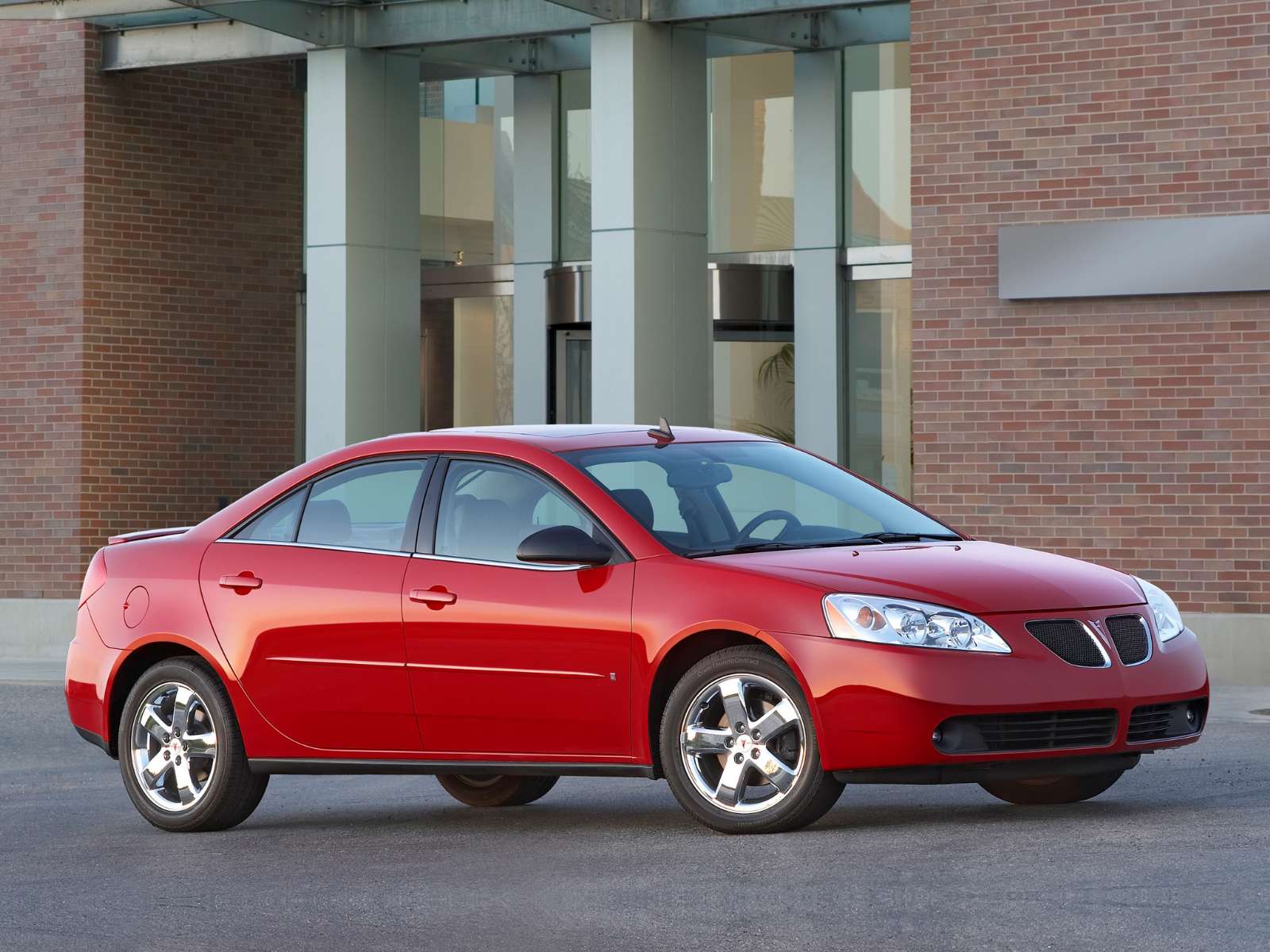 Фото Pontiac G6
