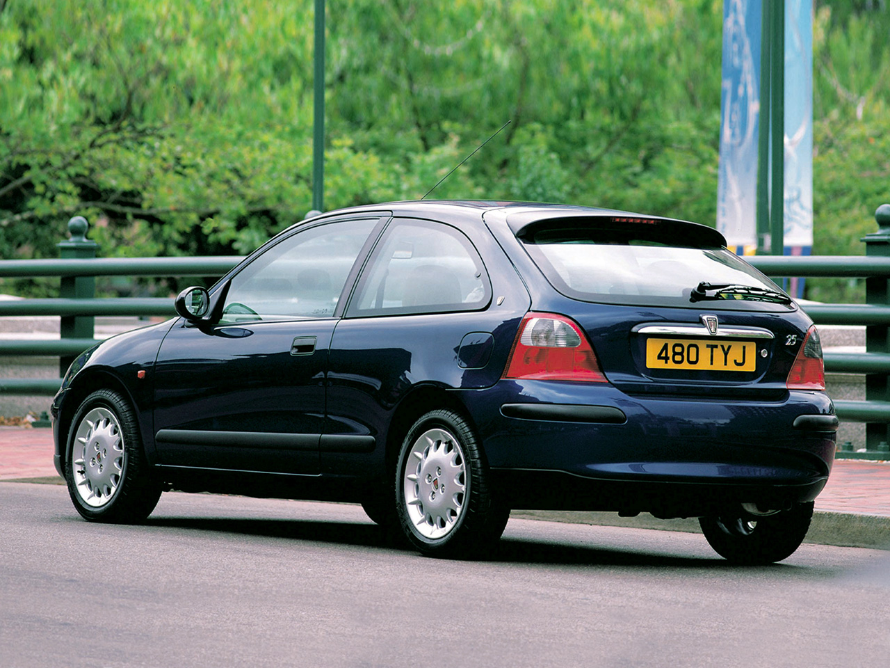 Фото Rover 25