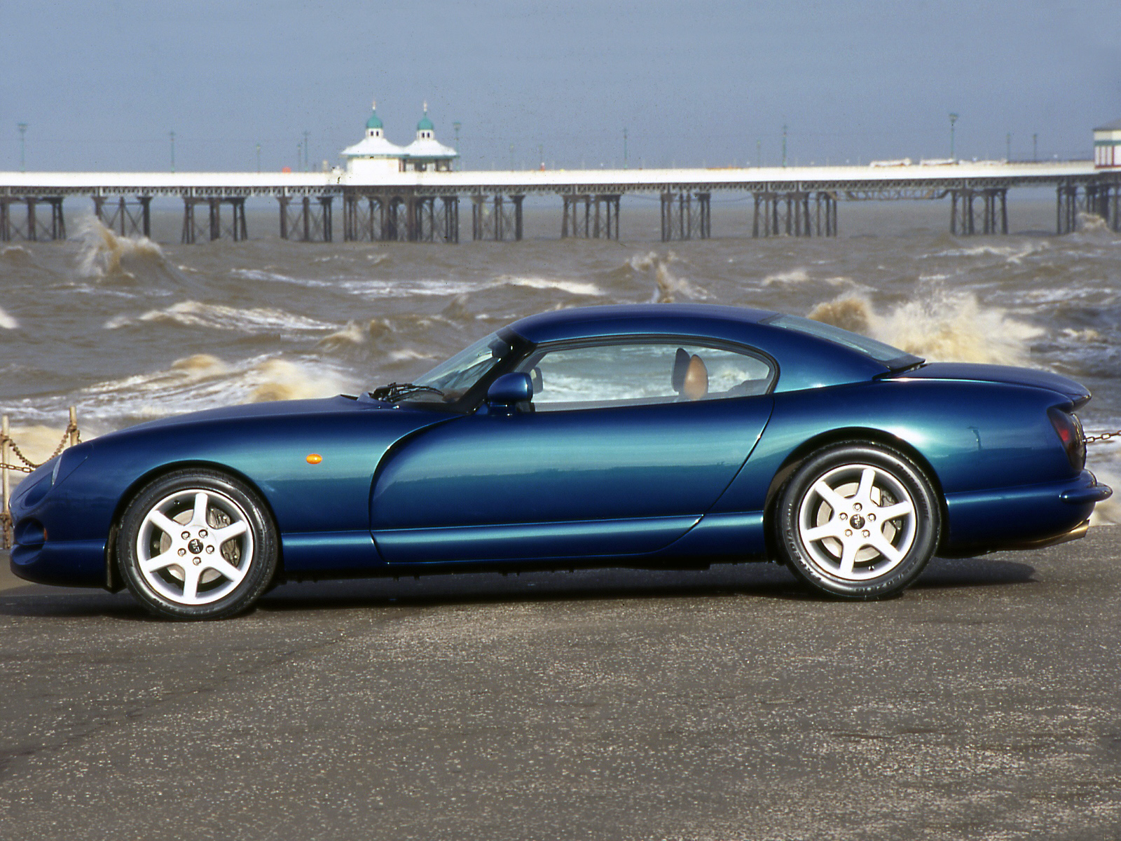 Фото TVR Cerbera