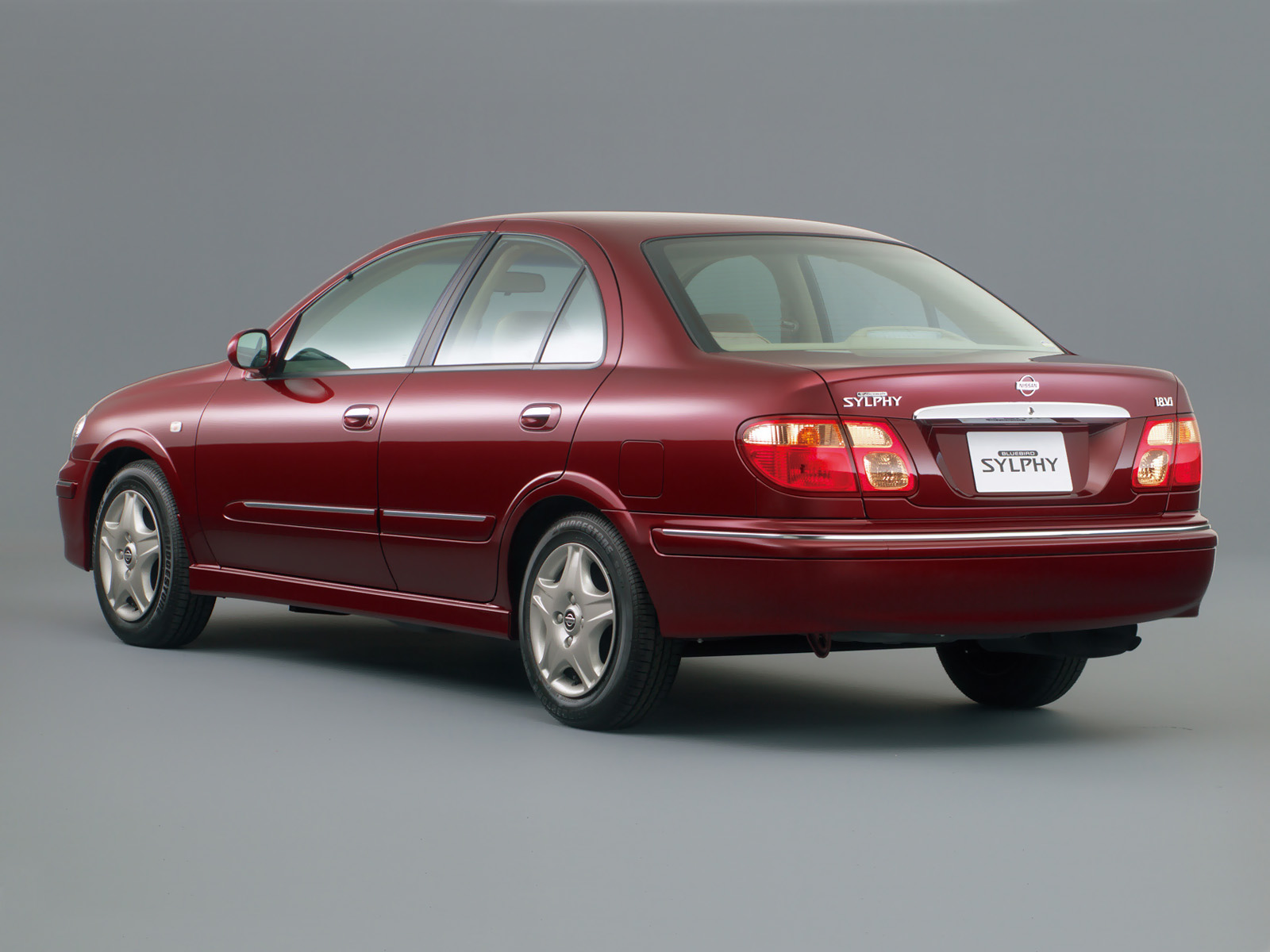 Фото Nissan Bluebird Sylphy