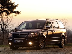 Фото Chrysler Grand Voyager