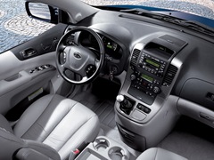 Фото Kia Carnival