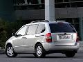Фото kia Carnival 2.9 D Lux MT