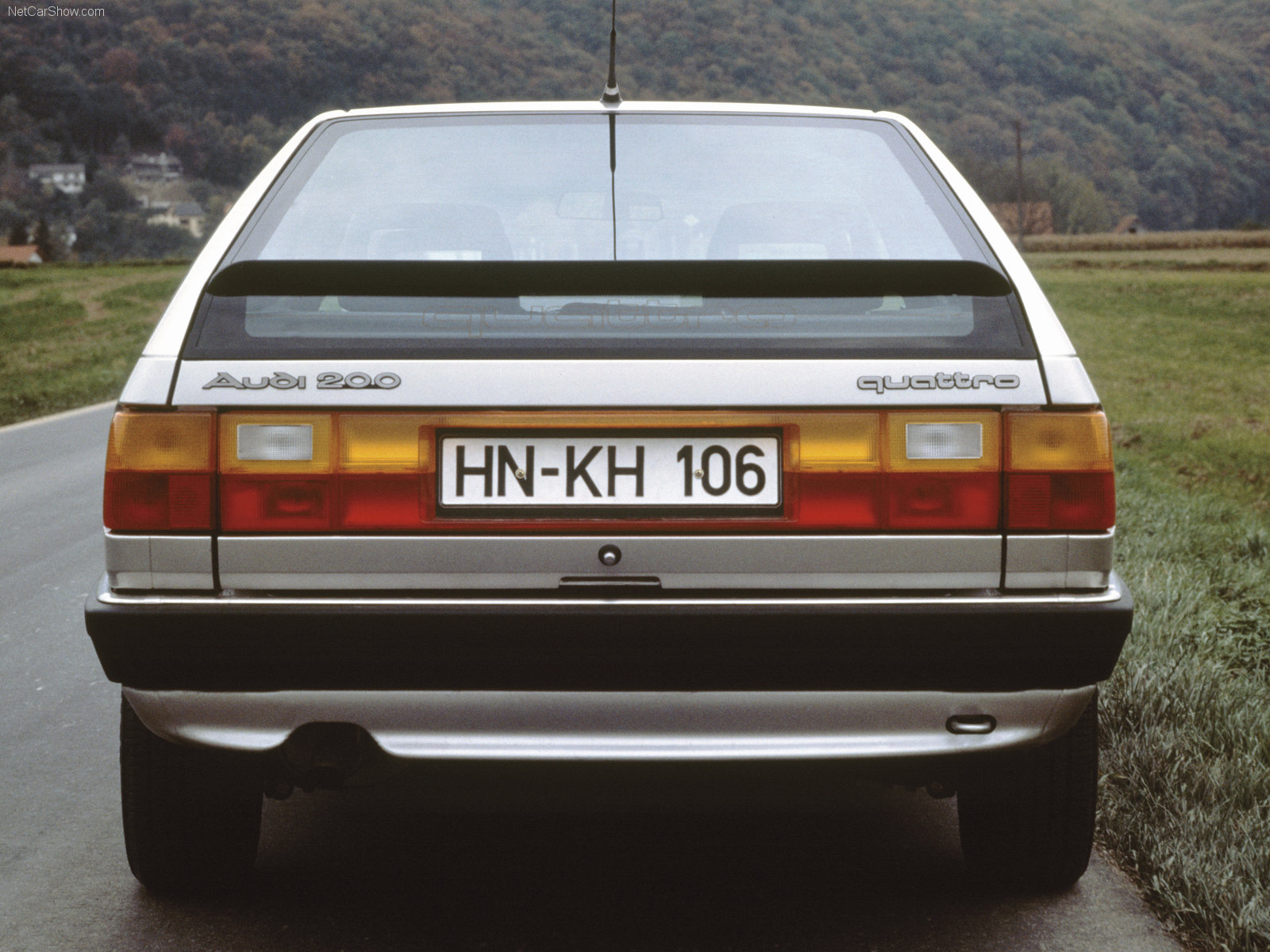 Фото Audi 200