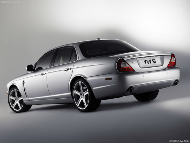 Фото Jaguar XJ