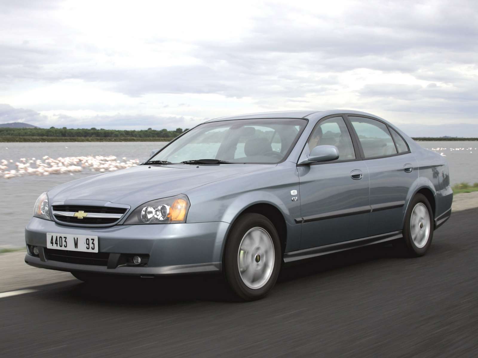 Фото Chevrolet Evanda