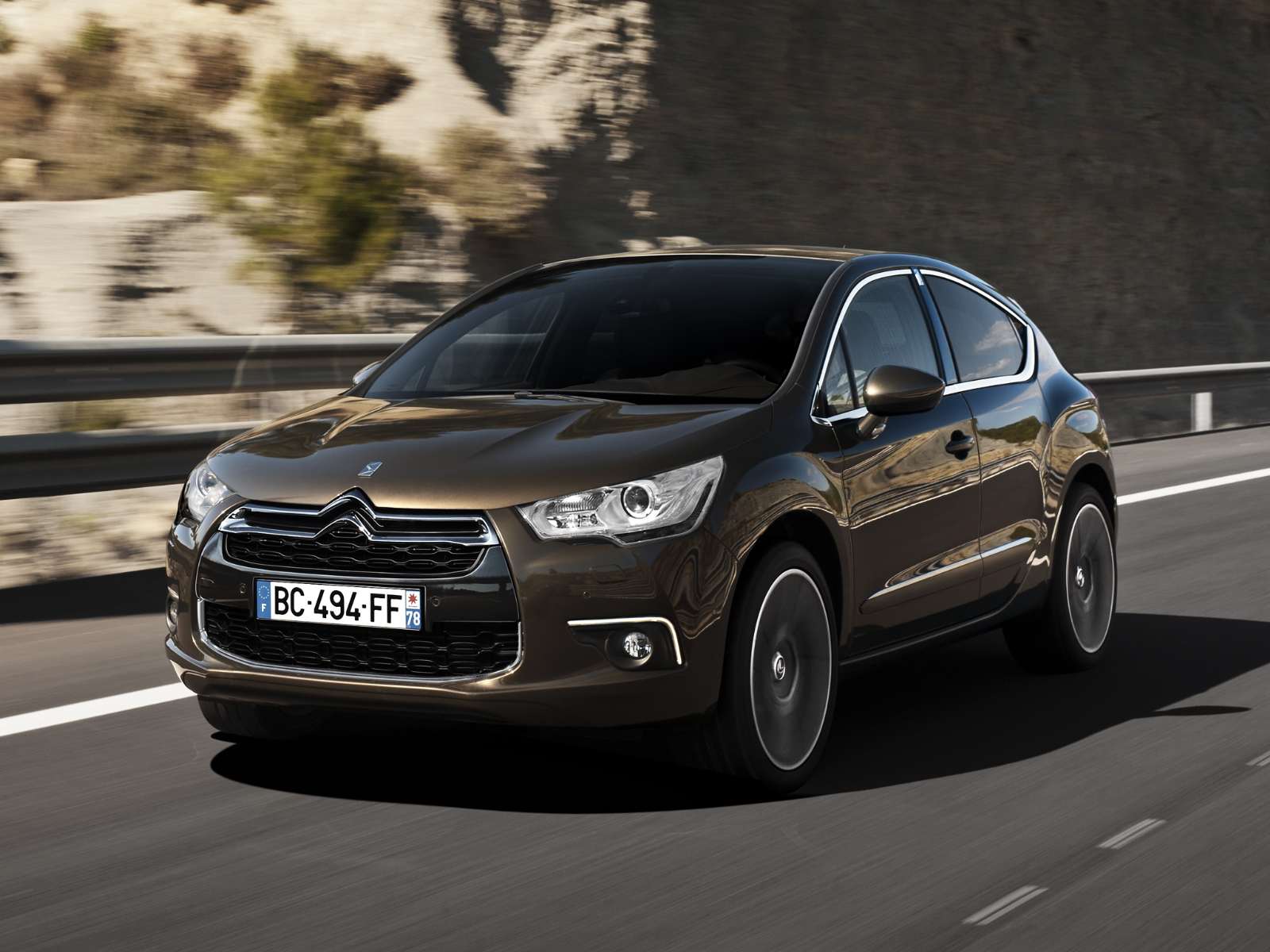 Фото Citroen DS4
