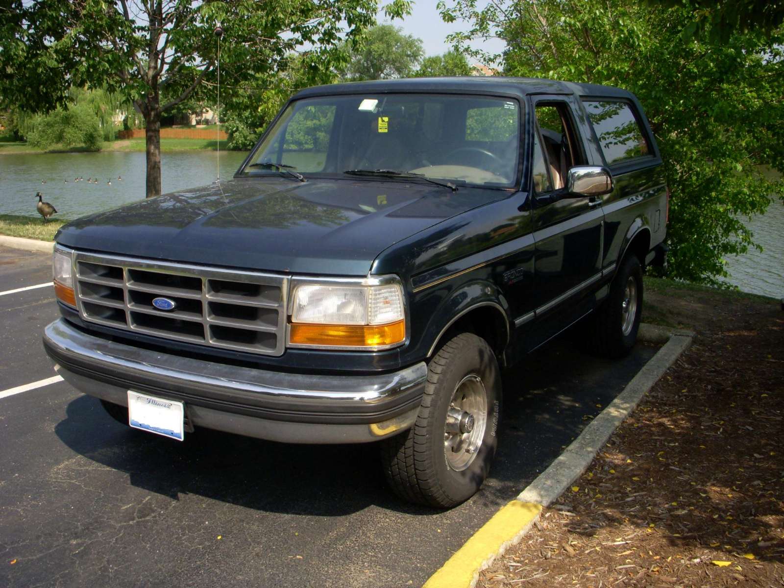 Фото Ford Bronco