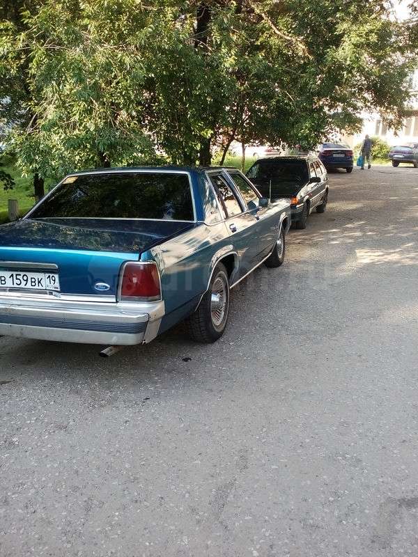 Фото Ford Crown Victoria