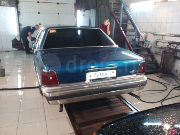 Фото Ford Crown Victoria