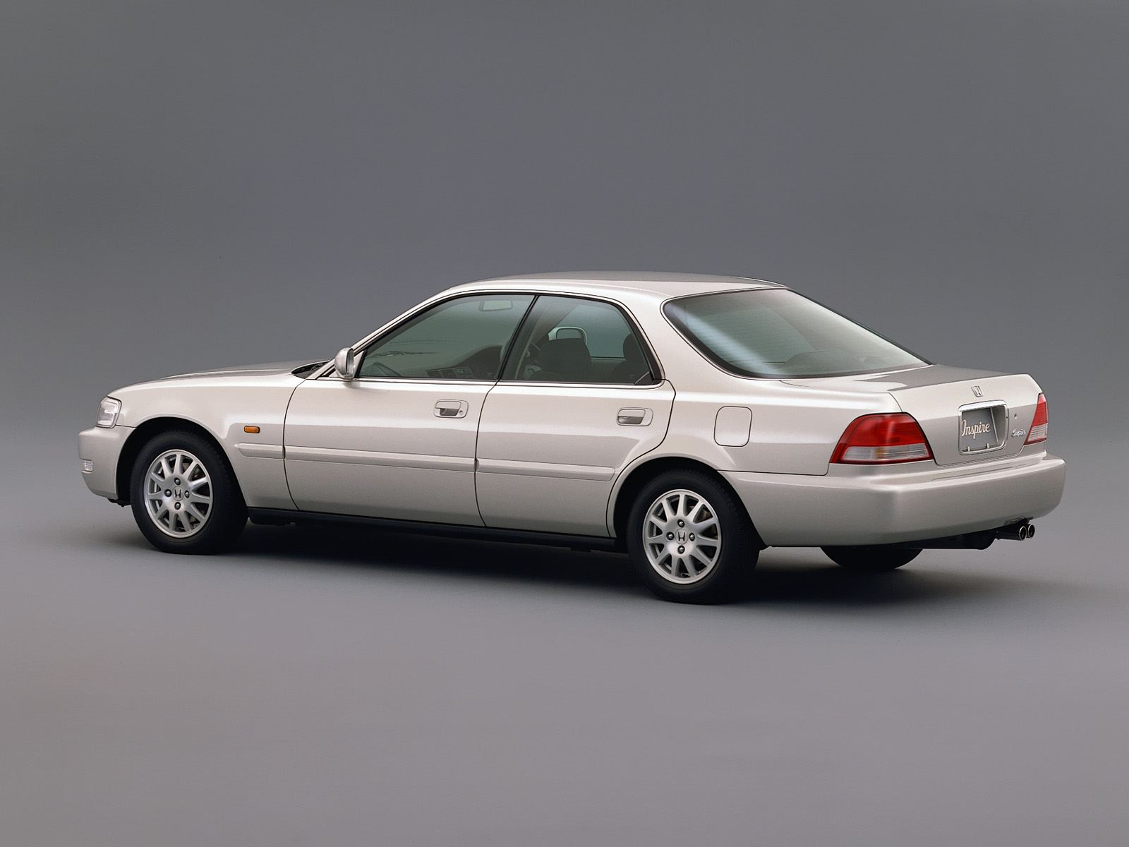 Фото Honda Inspire