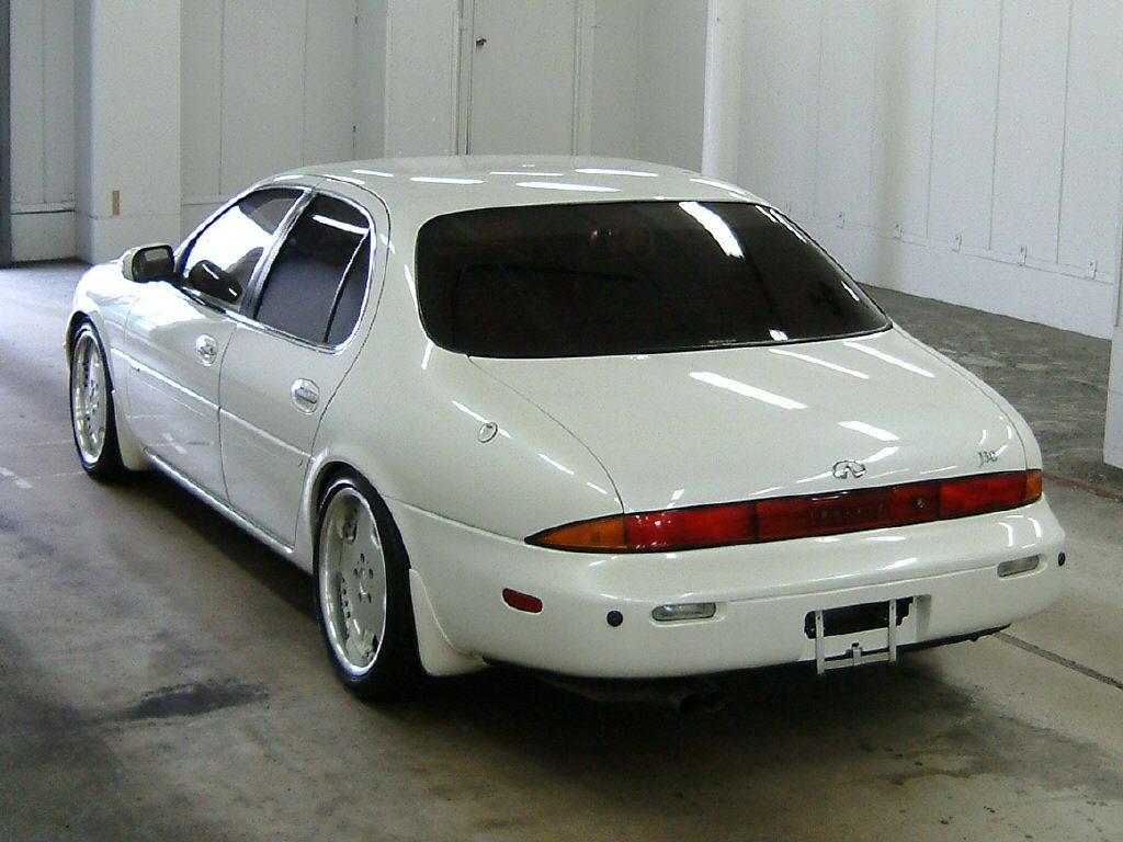 Фото Infiniti J30